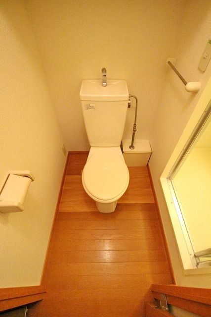 レオパレスヴィラ天城のトイレ写真
