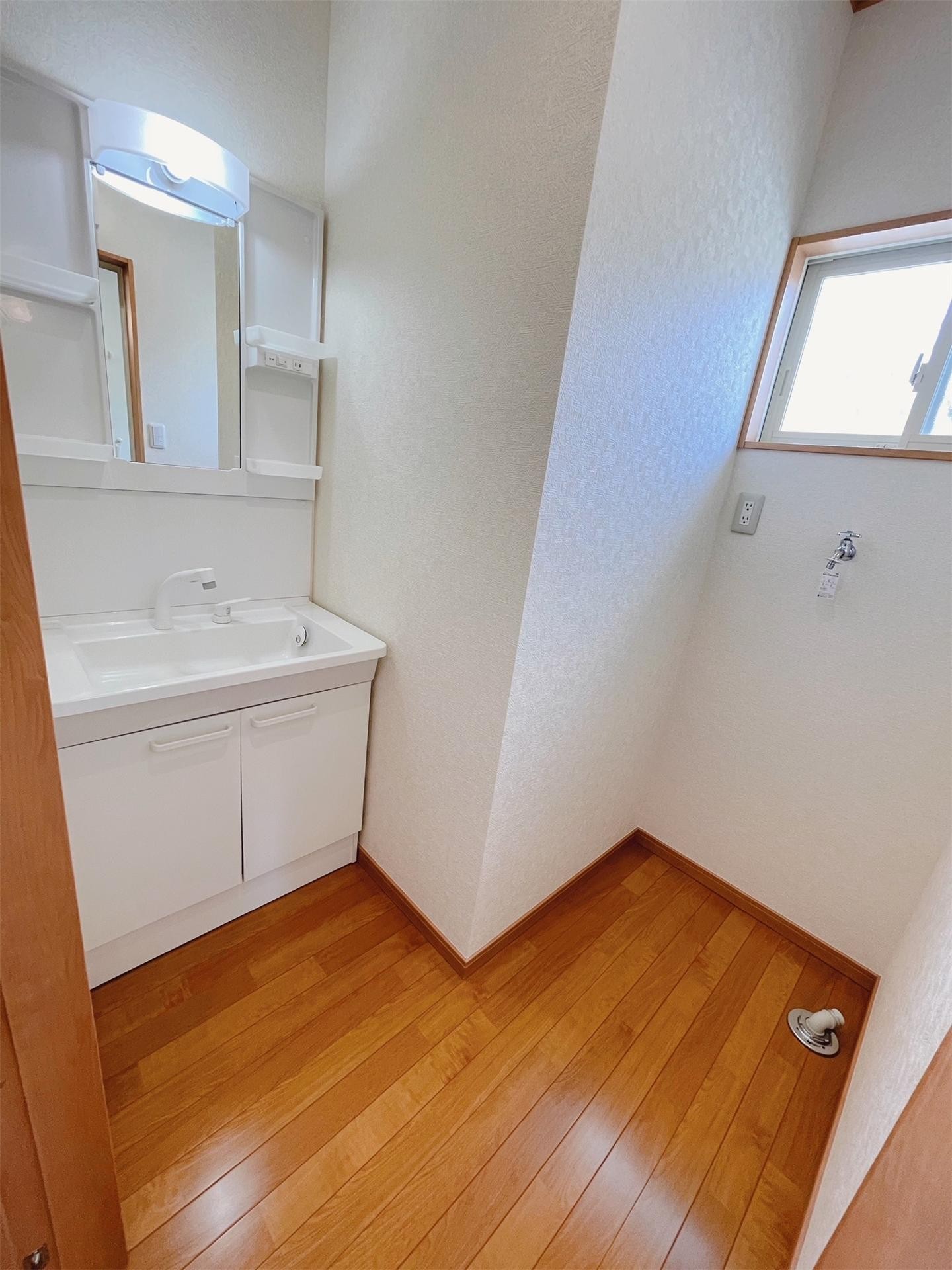 e-TowNの内装写真