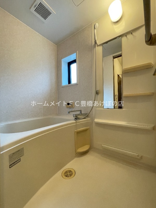 ＪＲ飯田線 豊川駅 バス乗車時間：9分 最寄りバス停で下車 徒歩9分 2階建 築28年の風呂写真