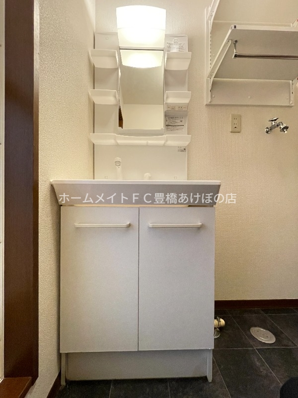 ＪＲ飯田線 豊川駅 バス乗車時間：9分 最寄りバス停で下車 徒歩9分 2階建 築28年の内装写真
