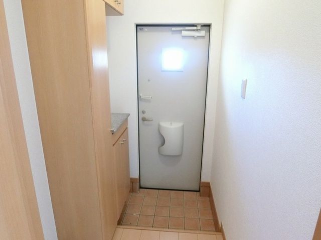 マロンIIAの玄関写真