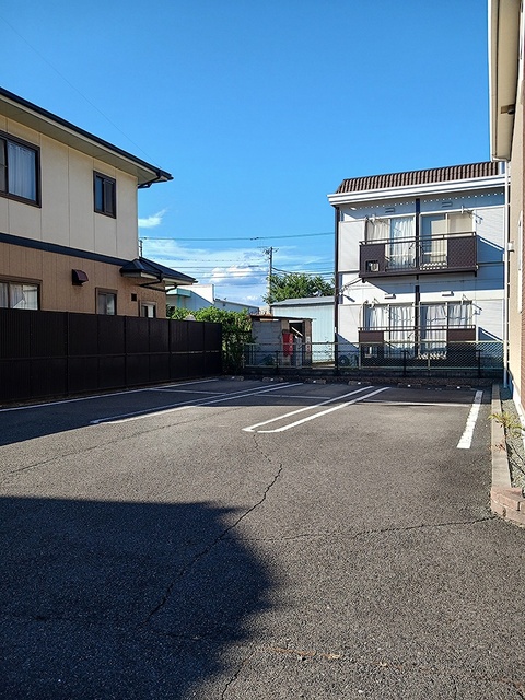 駐車場　駐車場