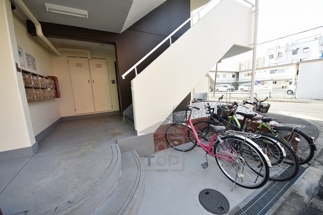 ＪＲ片町線 徳庵駅 徒歩6分 3階建 築38年の外観写真