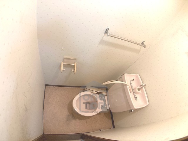 ＪＲ片町線 徳庵駅 徒歩6分 3階建 築38年のトイレ写真