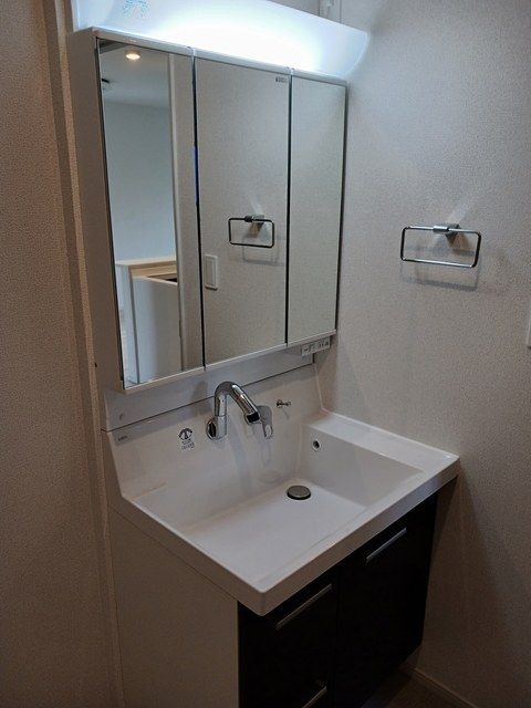 洗面設備　忙しい朝には欠かせない洗面所です