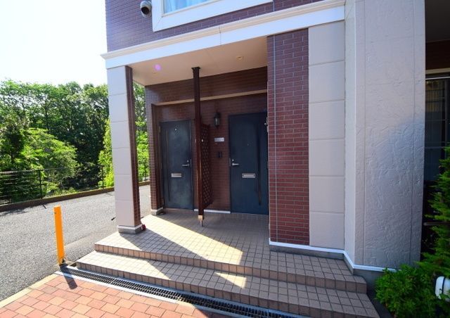ブルーライン 中田駅 徒歩7分 2階建 築26年の外観写真