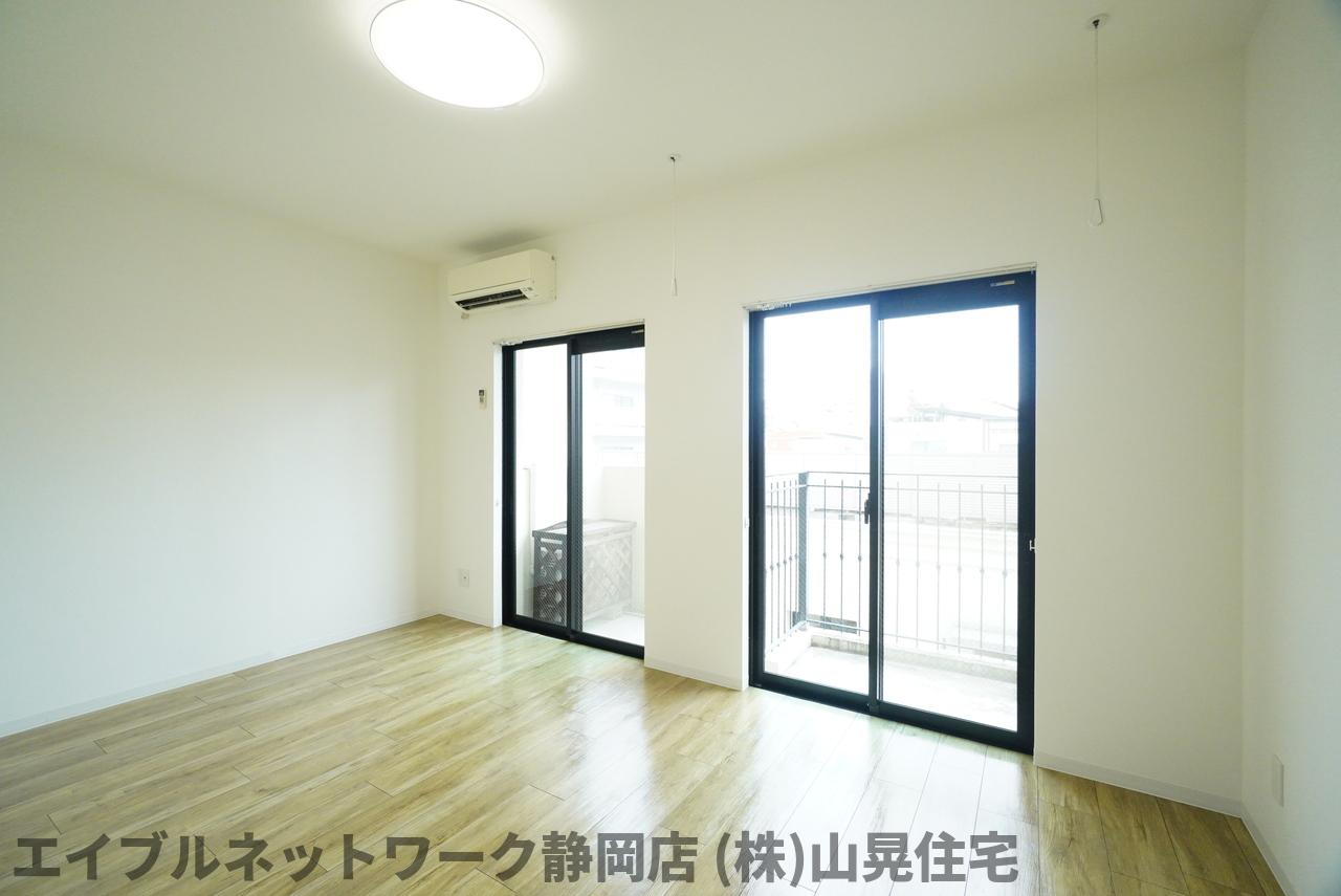 1K Mansion in Aoi-ku, Shizuoka, Shizuoka — photo 3 of 3