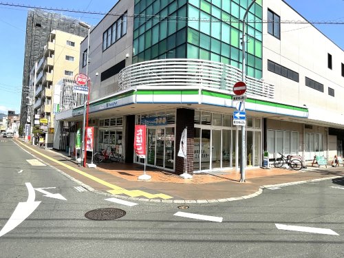 コンビニ　ファミリーマート 静岡鷹匠店（コンビニ）まで255m