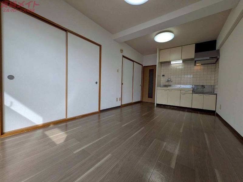 大木マンションA棟の居間写真