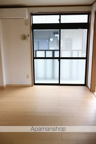 アイオーラの居間写真