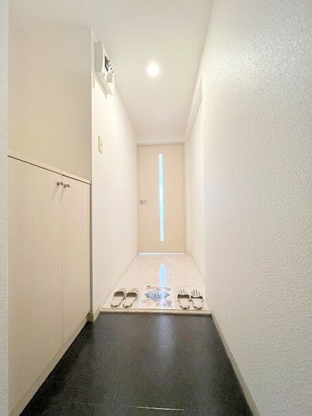 玄関　広々とした玄関です！