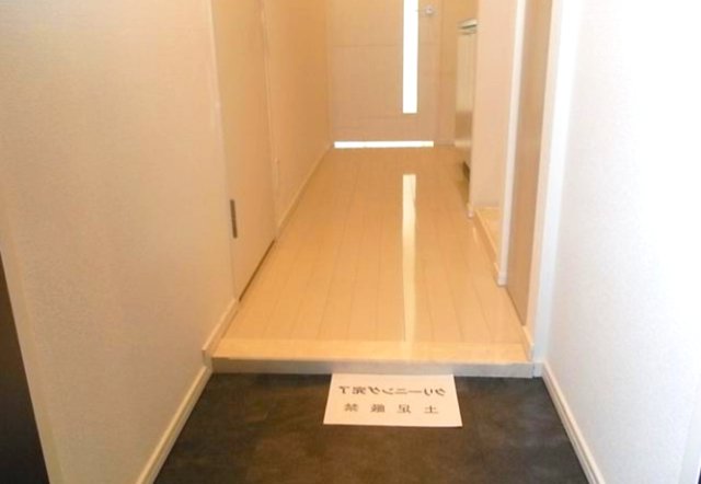 プレール・ドゥーク上池袋の玄関写真