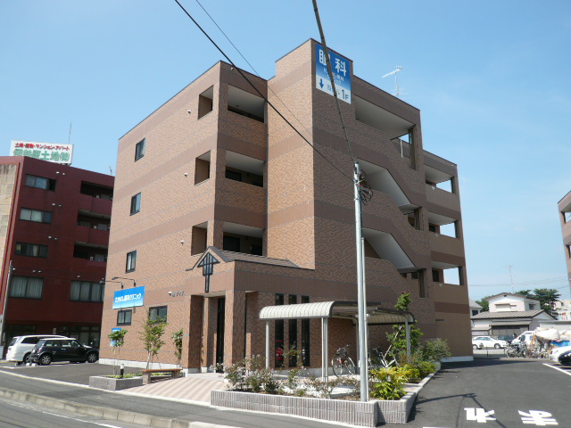 建物外観　外観写真（昼）