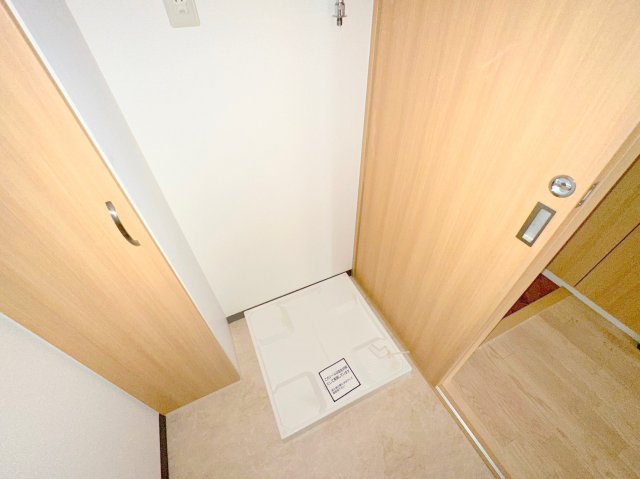 その他設備　室内に洗濯機置場があれば雨の日でも濡れる心配がございませんね