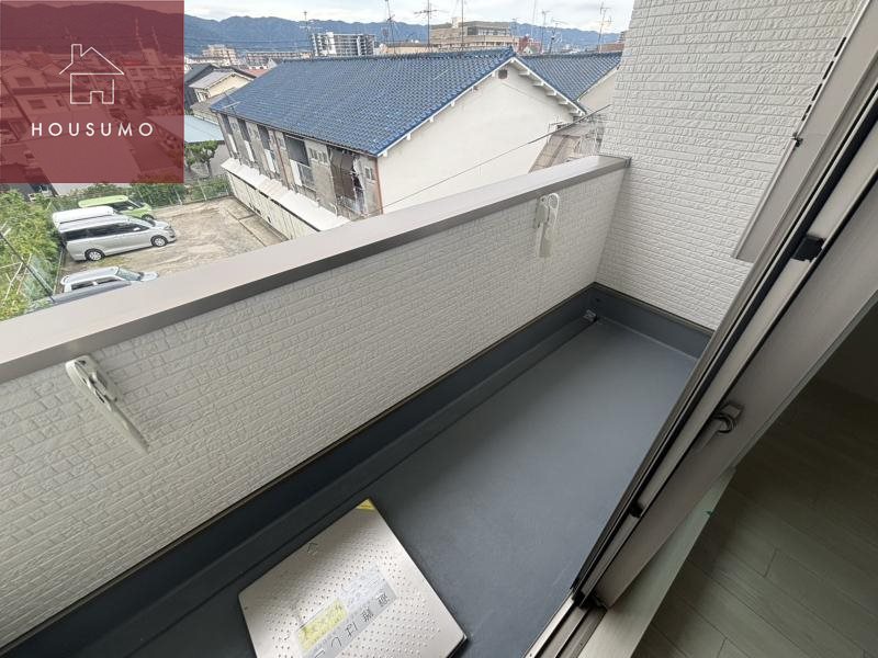 バルコニー　陽当たり良好なバルコニーです