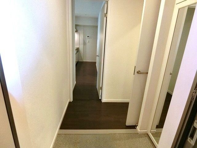 玄関　落ち着いた玄関です