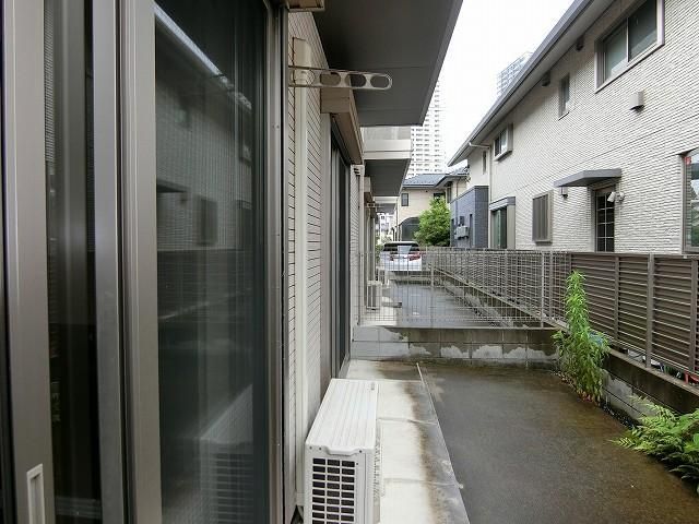 バルコニー　お洗濯にも便利なバルコニー付き