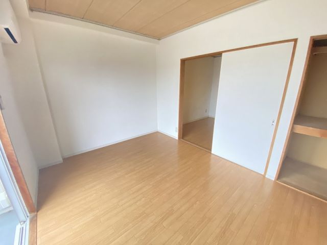 エステートUの居間写真