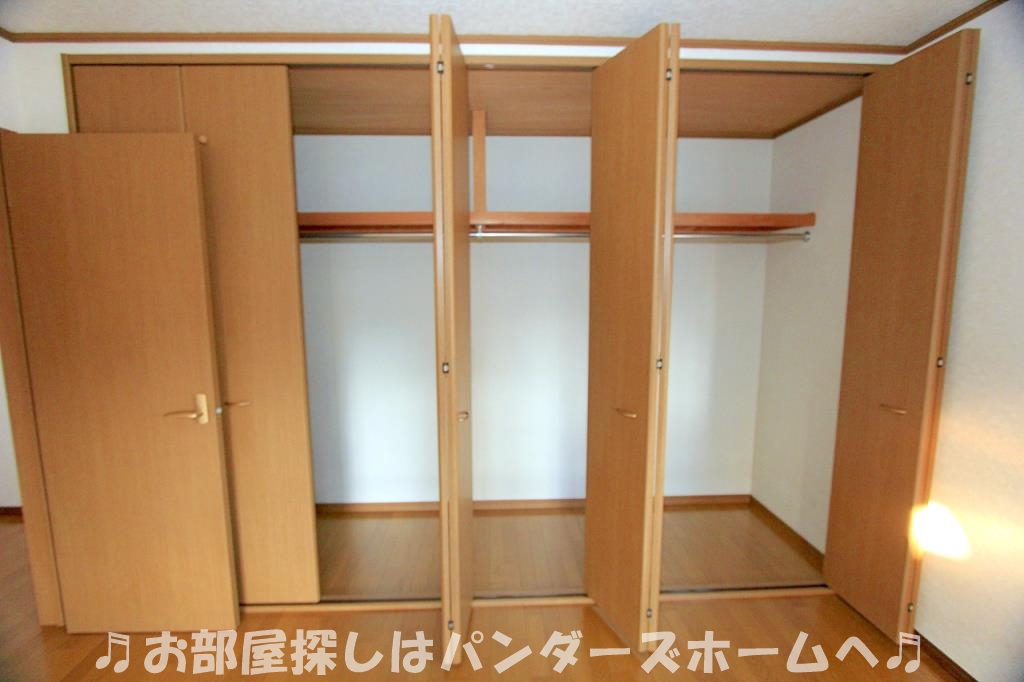 東香里新町戸建の内装写真