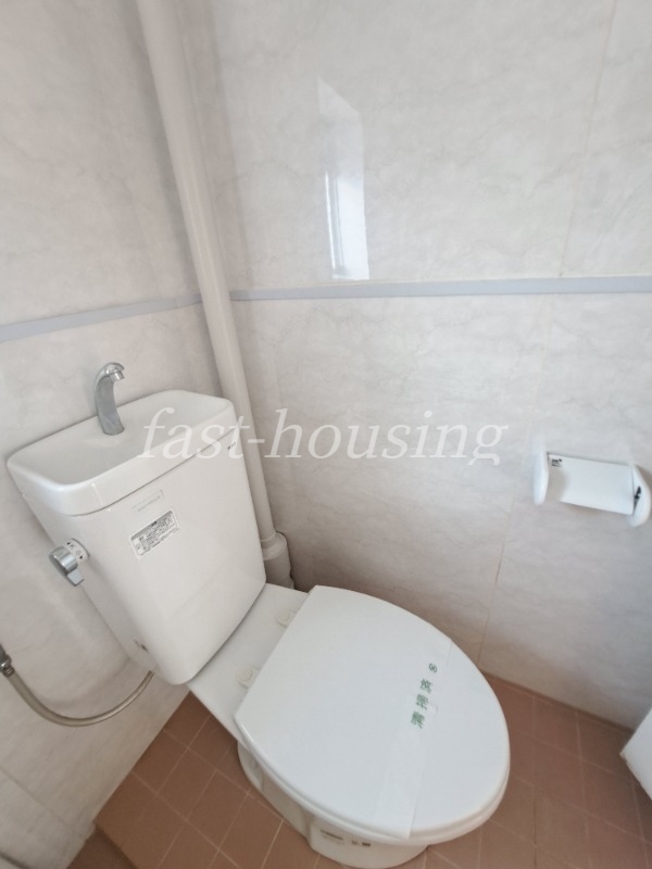 中央マンションのトイレ写真