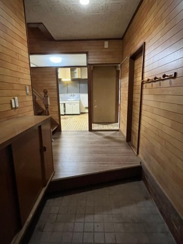 つくば市高見原戸建の玄関写真