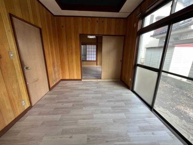 つくば市高見原戸建の居間写真