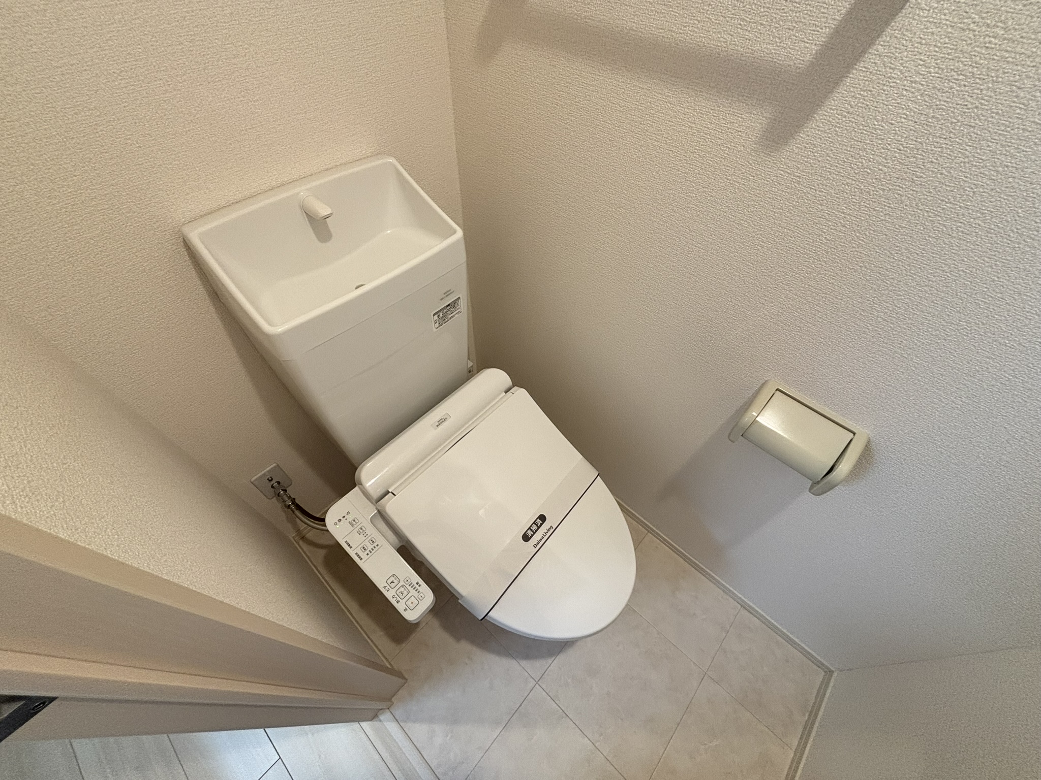 仙台市地下鉄南北線 五橋駅 徒歩11分 3階建 築7年のトイレ写真