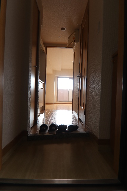 玄関　※別号室の参考写真です※