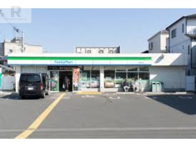 コンビニ　ファミリーマート枚方星丘店（コンビニ）まで687m