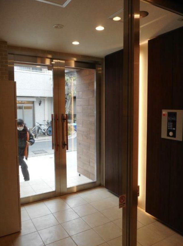 エントランス　エントランス