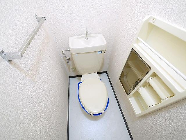 トイレ　ゆったりとした空間のトイレです