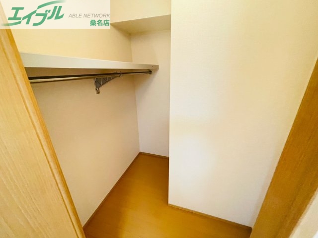 収納　同物件反転タイプの画像です