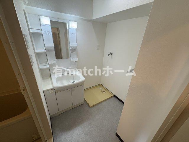 洗面設備　イメージとして同建物他部屋を表示しています。