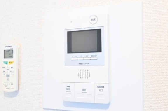 セキュリティ　調度品等は含まれません
