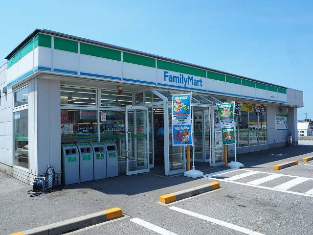 コンビニ　ファミリーマート魚津吉島店（コンビニ）まで1317m