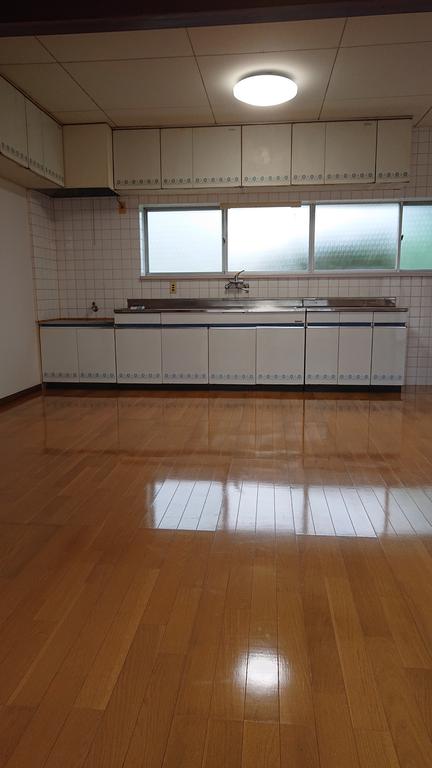 渋井戸建て貸家の居間写真
