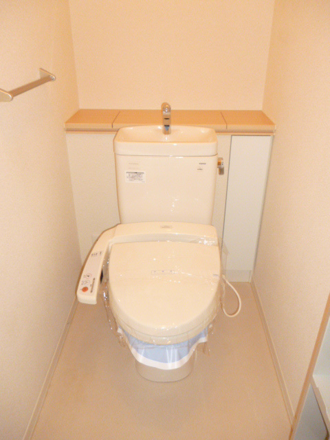 【ウナ　カスカータIのトイレ】