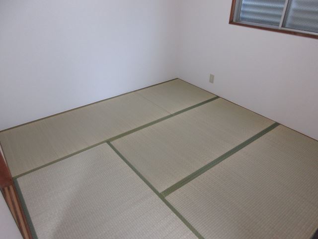 居室・リビング　和室も４．５帖あります！