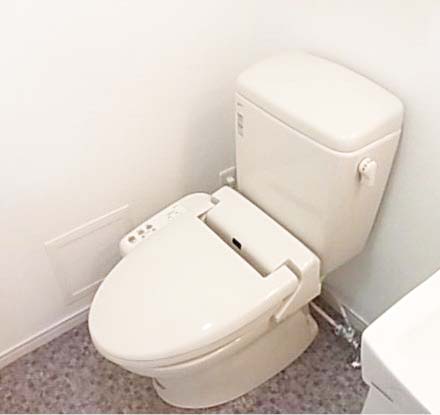 トイレ　★温水洗浄便座★