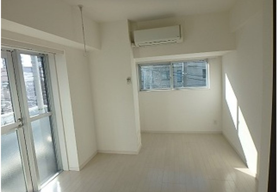 居室・リビング　★角部屋・二面採光★