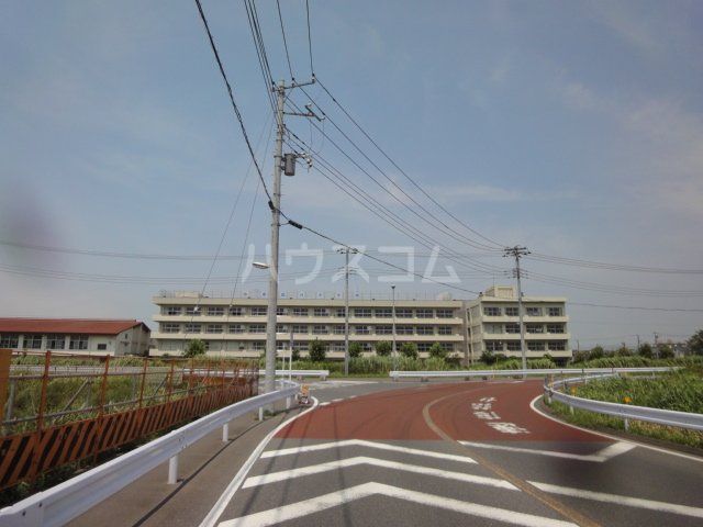 【市川市堀之内のマンションの中学校】