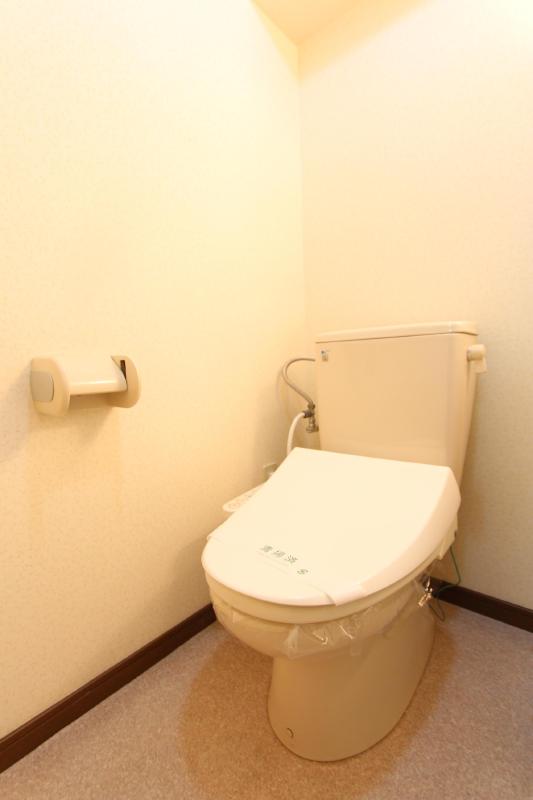 トイレ　同タイプ・参考写真