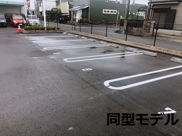 【津市雲出本郷町ーロイヤルグランコート津の駐車場】