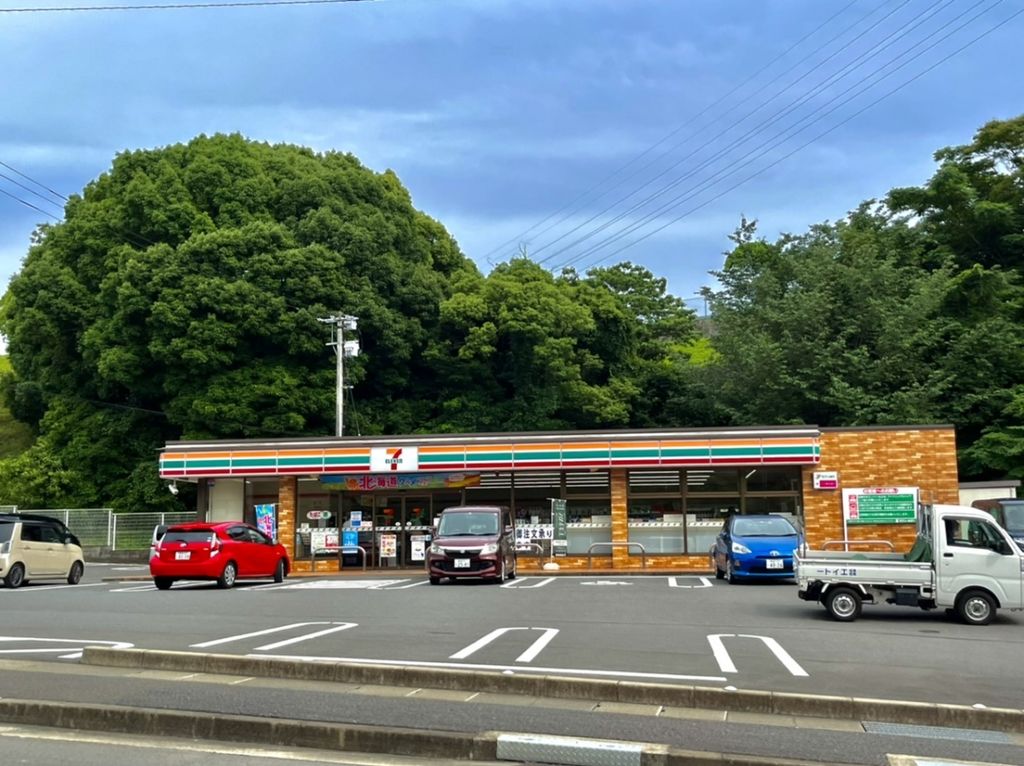 【まなび野弐番館のコンビニ】