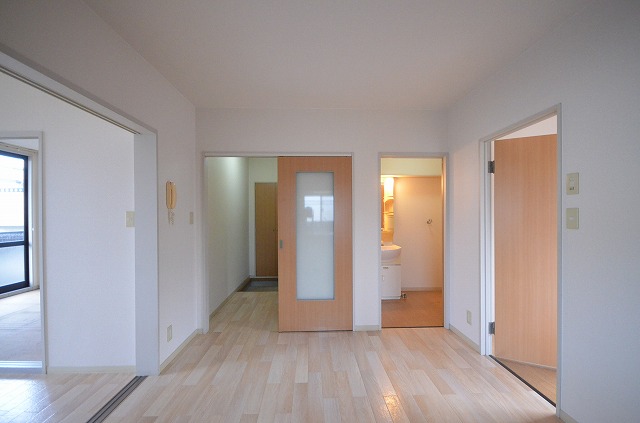 居室・リビング　別号室の写真です