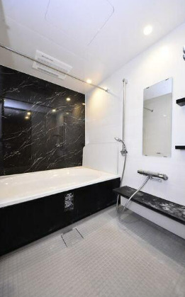 バス・シャワールーム　※別部屋の参考写真です。