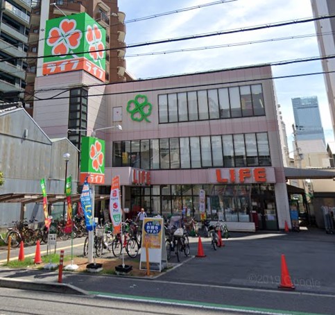 スーパー　ライフ四天王寺店（スーパー）まで674m
