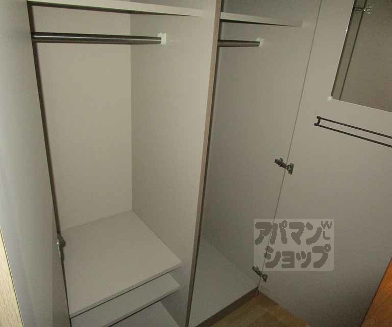 収納　２０３号室の写真です。