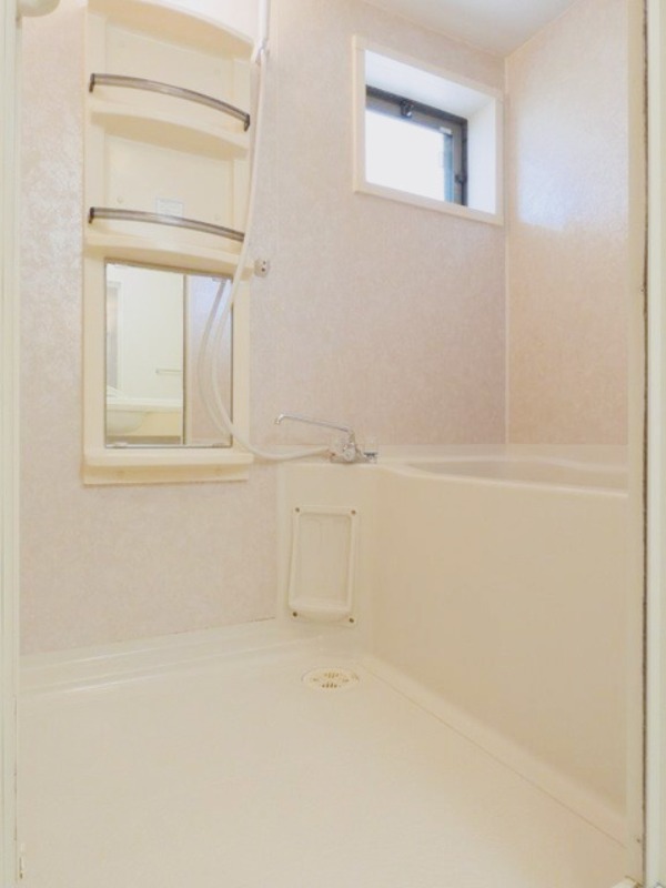 バス・シャワールーム　図面と現状に相違がある場合には現状を優先