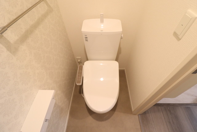 トイレ　ウォシュレット